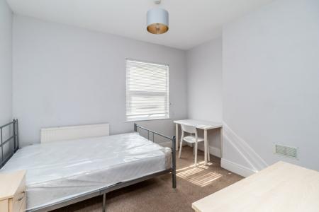 8 bedroom Town house to let in Wildman Street, Arboretum, Nottingham, NG7