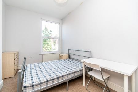 8 bedroom Town house to let in Wildman Street, Arboretum, Nottingham, NG7