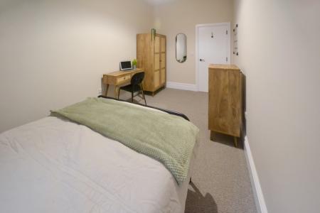 2 bedroom Flat to let in Musters Road, West Bridgford, NG2