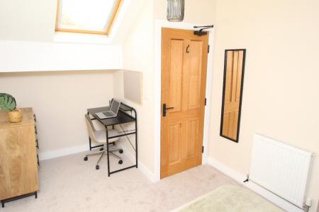 4 bedroom Terraced House to let in Claude Street, Dunkirk, Nottingham, NG7