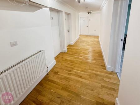 6 bedroom Flat to let in Arthur Avenue, Lenton, NG7