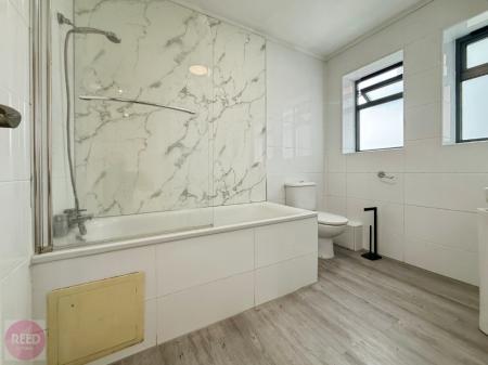 6 bedroom Flat to let in Arthur Avenue, Lenton, NG7