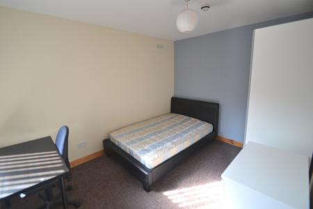 6 bedroom Detached house to let in Balfour Road, Lenton, Nottingham, NG7