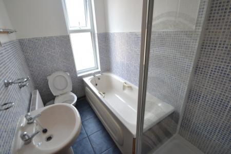 6 bedroom Detached house to let in Balfour Road, Lenton, Nottingham, NG7