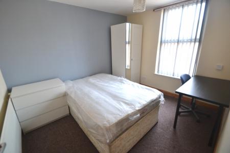 6 bedroom Detached house to let in Balfour Road, Lenton, Nottingham, NG7