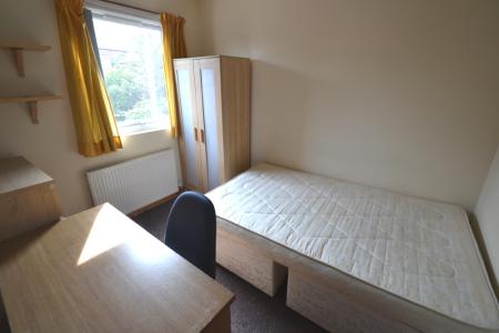 6 bedroom Detached house to let in Balfour Road, Lenton, Nottingham, NG7