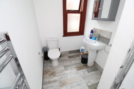 6 bedroom Detached house to let in Balfour Road, Lenton, Nottingham, NG7