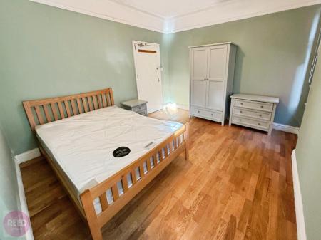 6 bedroom Detached house to let in Derby Road, Lenton, Nottingham, NG7