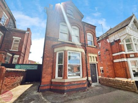 6 bedroom Detached house to let in Derby Road, Lenton, Nottingham, NG7