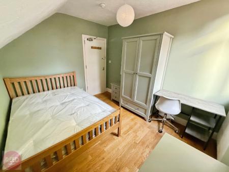 6 bedroom Detached house to let in Derby Road, Lenton, Nottingham, NG7