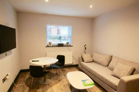 2 bedroom Flat to let in Park Suites, Arboretum, Nottingham, NG7