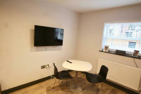 2 bedroom Flat to let in Park Suites, Arboretum, Nottingham, NG7