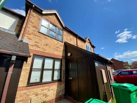 2 bedroom Semi-detached house to let in Shelby Close, Nottingham, NG7