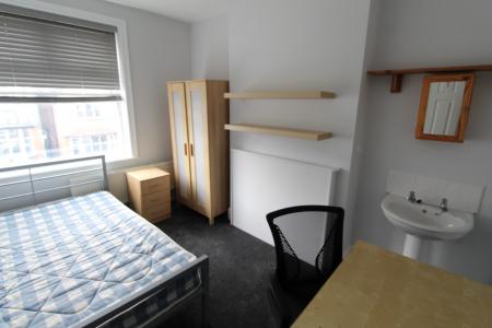 5 bedroom Semi-detached house to let in Elmsthorpe Avenue (5 BED), Lenton, Nottingham, NG7