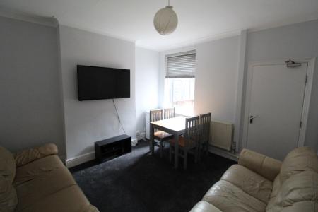 5 bedroom Semi-detached house to let in Elmsthorpe Avenue (5 BED), Lenton, Nottingham, NG7