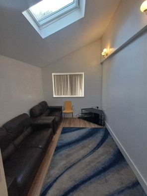 5 bedroom Detached house to let in Harrington Drive, Lenton, Nottingham, NG7