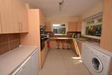 5 bedroom Detached house to let in Johnson Road (5 Bed), Lenton, Nottingham, NG7