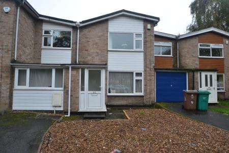 4 bedroom Terraced House to let in Forsythia Gardens, Lenton, Nottingham, NG7
