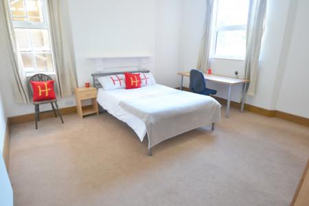 7 bedroom Detached house to let in Henry Road, West Bridgford, NG2