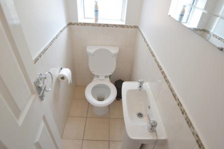 7 bedroom Detached house to let in Henry Road, West Bridgford, NG2