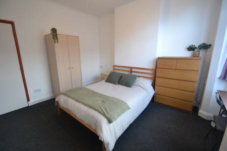 3 bedroom Terraced House to let in Claude Street, Dunkirk, Nottingham, NG7