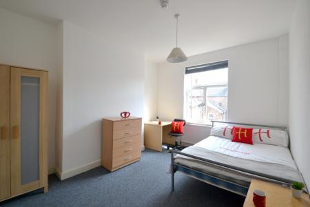 8 bedroom Link detached house to let in (1 Room) Forest Road East, Arboretum, Nottingham, NG1