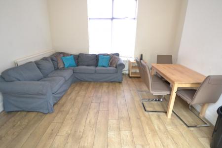 8 bedroom Link detached house to let in (1 Room) Forest Road East, Arboretum, Nottingham, NG1