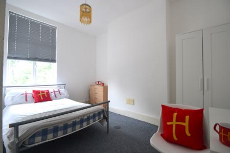 8 bedroom Link detached house to let in (1 Room) Forest Road East, Arboretum, Nottingham, NG1