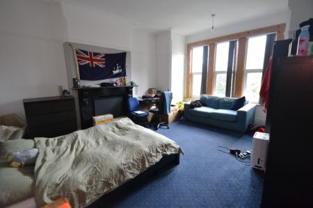 6 bedroom Detached house to let in (6BED) Hope Drive, The Park, Nottingham, NG7