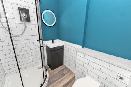 12 bedroom Town house to let in (12-bed) Waverley Street, Arboretum, Nottingham, NG7