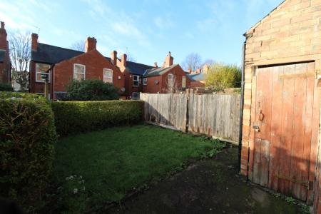 5 bedroom Semi-detached house to let in (5BED) Harrington Drive, Lenton, Nottingham, NG7