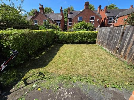 5 bedroom Semi-detached house to let in (5BED) Harrington Drive, Lenton, Nottingham, NG7