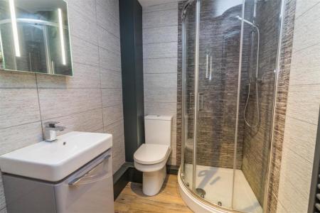 4 bedroom Apartment to let in Howard Street, City Centre, Nottingham, NG1