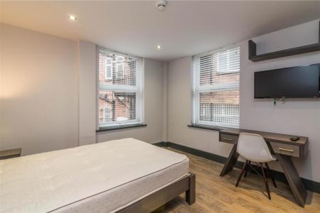 4 bedroom Apartment to let in Howard Street, City Centre, Nottingham, NG1