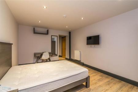 4 bedroom Apartment to let in Howard Street, City Centre, Nottingham, NG1