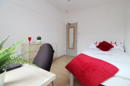 Covent Walk, S3 7RW
