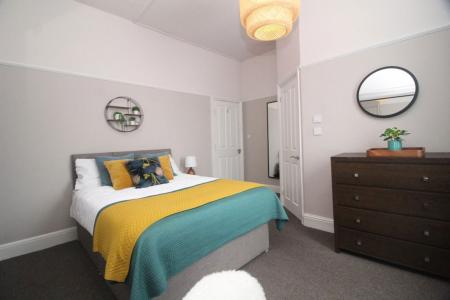 Newbould Lane, S10 2PL