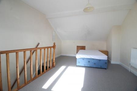 3 bedroom End of terrace house for sale in Roebuck Road, Sheffield, S6