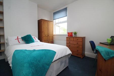 5 bedroom Property to let in Bates Street, S10 1NQ