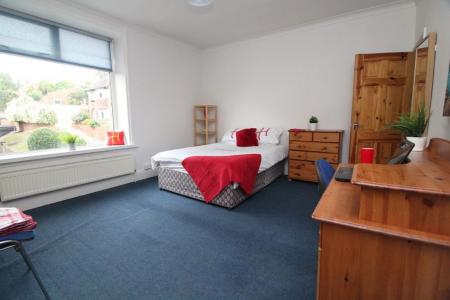 5 bedroom Property to let in Bates Street, S10 1NQ