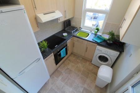 5 bedroom Property to let in Western Road, S10