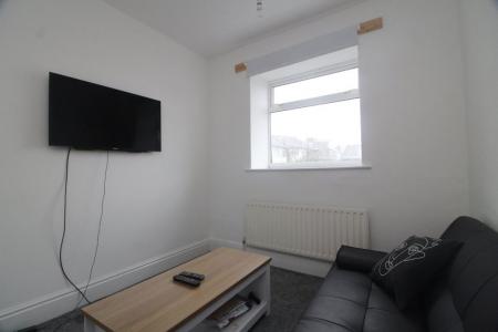 Coombe Road, S10 1FF