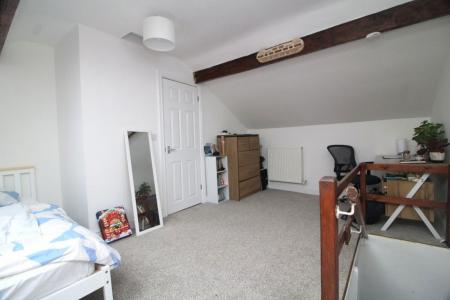 3 bedroom Property to let in Coombe Road, S10 1FF