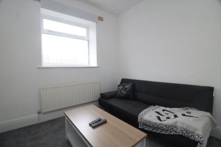 3 bedroom Property to let in Coombe Road, S10 1FF