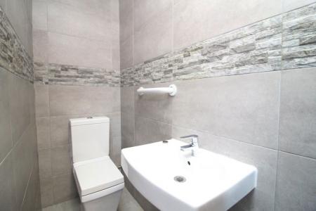 1 bedroom Property to let in Infirmary Road, S6 3DD