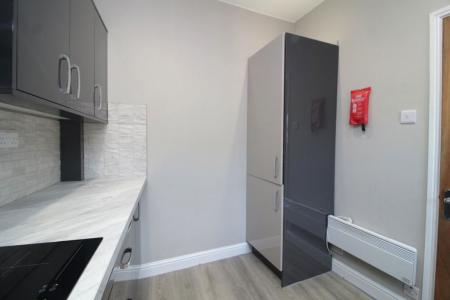 1 bedroom Property to let in Infirmary Road, S6 3DD