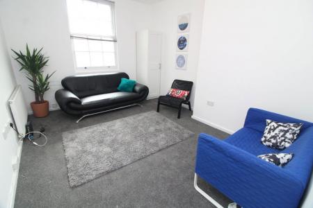 4 bedroom Property to let in Glossop Road, S10