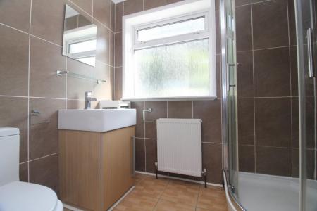 3 bedroom Property to let in Skye Edge Road