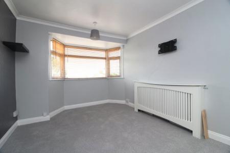 3 bedroom Property to let in Skye Edge Road