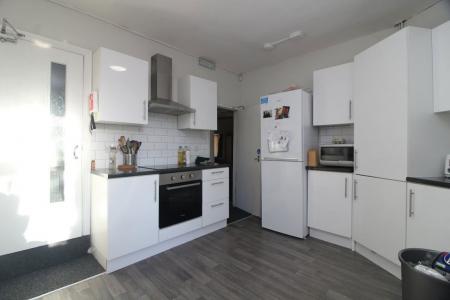 5 bedroom Property to let in Heavygate Road, S10 1PE